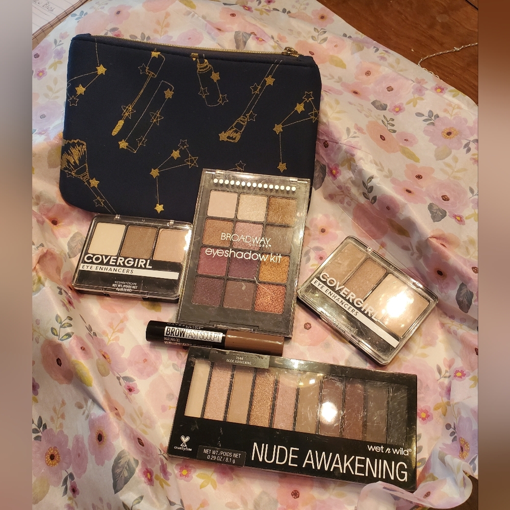 5 Piece Makeup Bundle w/ Ipsy Blue & Gold Makeup Bag